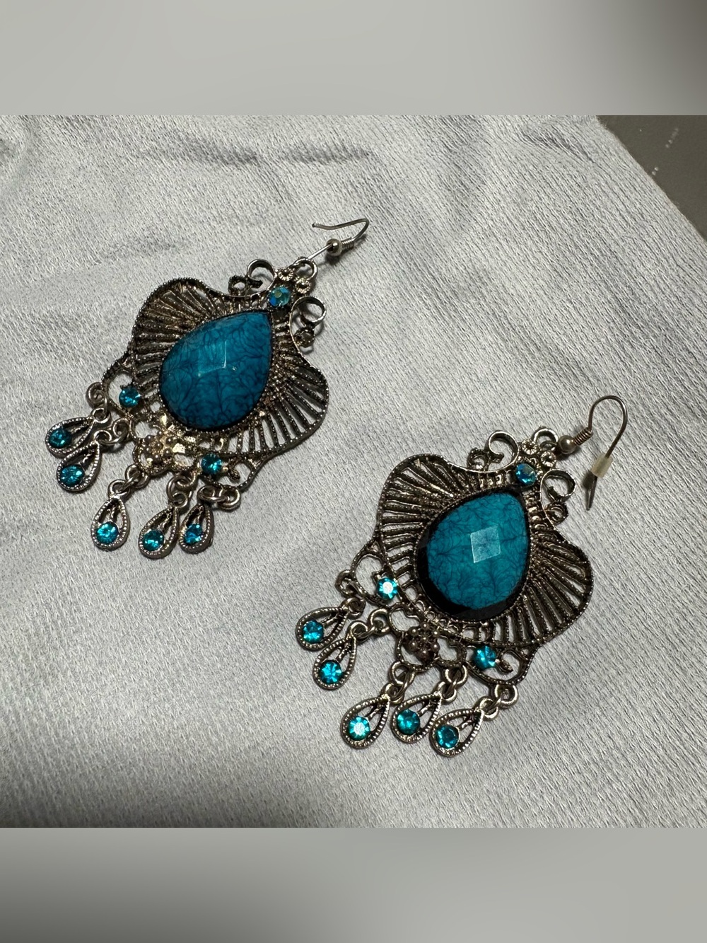 Vintage-Style Turquoise Teardrop Chandelier Earrings